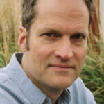 Stephen Prothero - White man, blue shirt